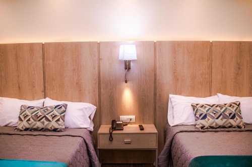 La Siesta Hotel image 4